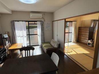 �@�����E���r���O