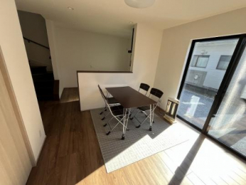 �@�����E���r���O