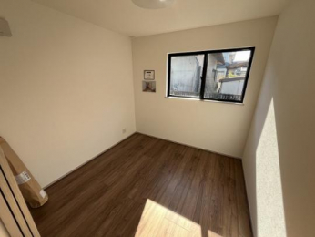 �@���̑������E�X�y�[�X