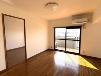 �@���̑������E�X�y�[�X