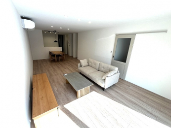 ���r���O�@-