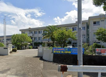 �@�{��s�������w�Z:810m