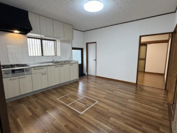 �@���̑������E�X�y�[�X