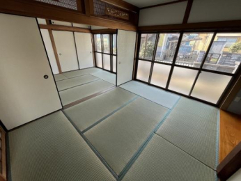 �@�����E���r���O