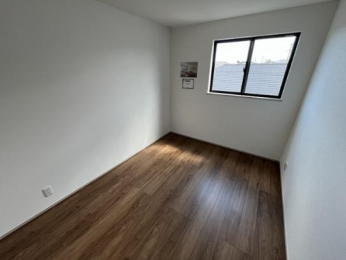 �@���̑������E�X�y�[�X