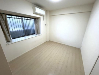 �@���̑������E�X�y�[�X