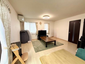 �@�����E���r���O