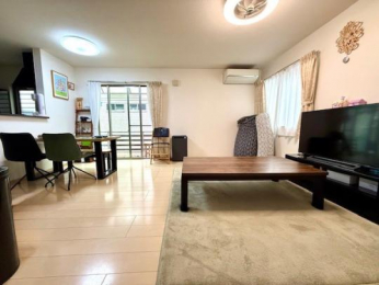 �@�����E���r���O