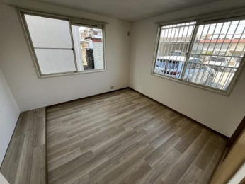 �@���̑������E�X�y�[�X